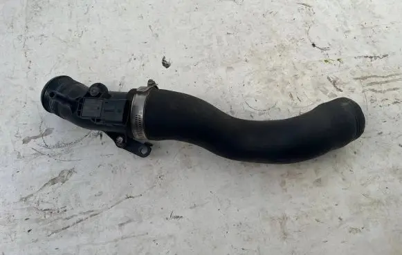 Ford Fiesta Air intake hose/pipe C1B1-6K863-AB