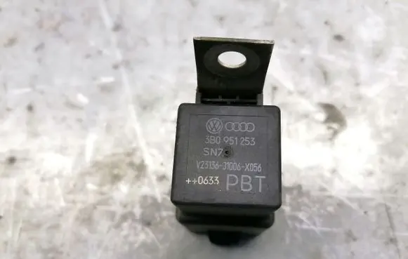 Skoda Superb B5 (3U) Other relay