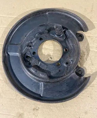Nissan Qashqai Rear brake disc plate dust cover 