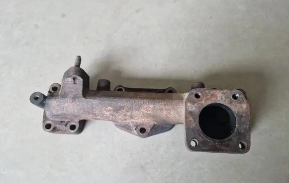 Mazda BT-50 Exhaust manifold