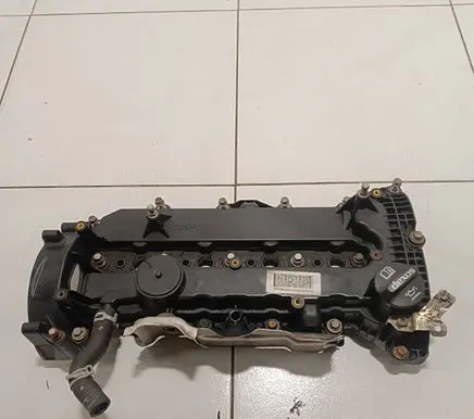 Opel Insignia B Rocker cam cover 55578301