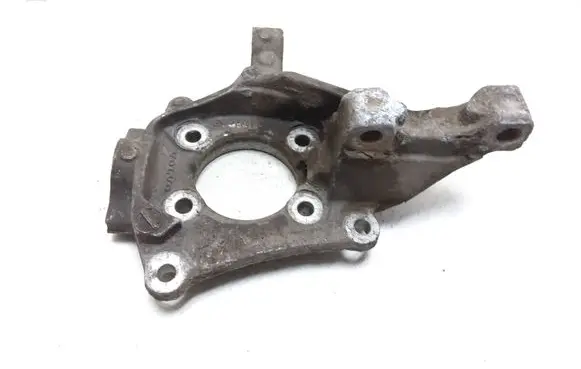 Volvo V70 Front wheel hub 9461943