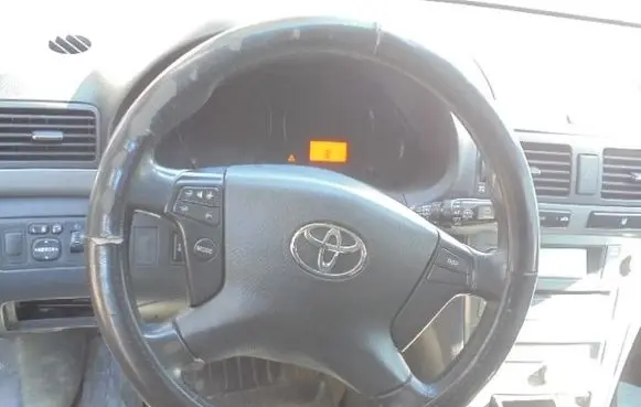 Toyota Avensis Verso Steering wheel
