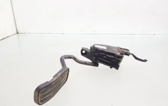 Volkswagen Sharan Accelerator throttle pedal 6PV00777003 7M1721603 98VW9F836AA