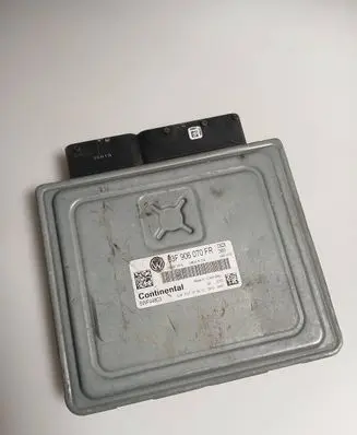 Volkswagen Polo V 6R Engine control unit/module 03F906070FR 03E907309K 5WP44803