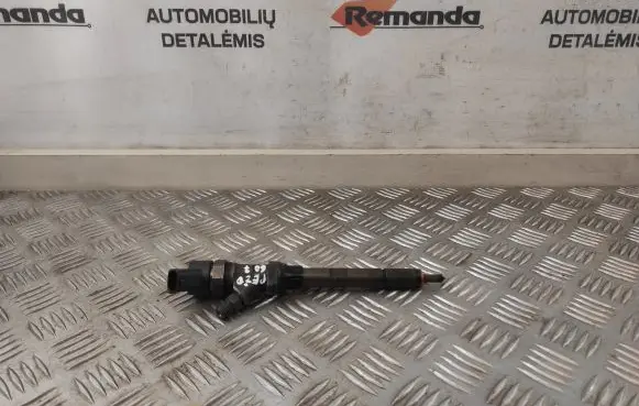 Peugeot 607 Fuel injector 9637277980