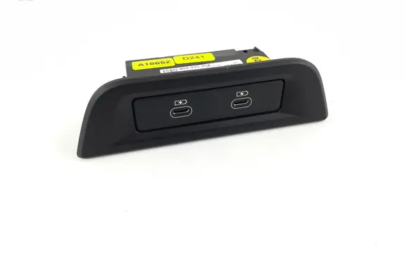 Porsche Taycan 9J1 USB socket connector 4N1035954