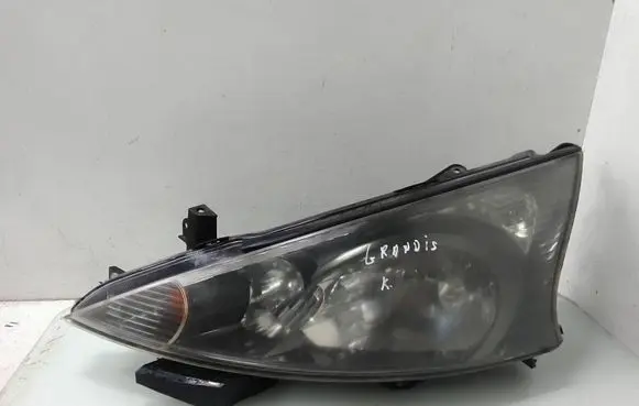 Mitsubishi Grandis Headlight/headlamp E1120057