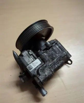 BMW 5 E60 E61 Power steering pump 7652974109NF 678084804