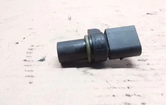 BMW 1 E81 E87 Camshaft position sensor 7548994