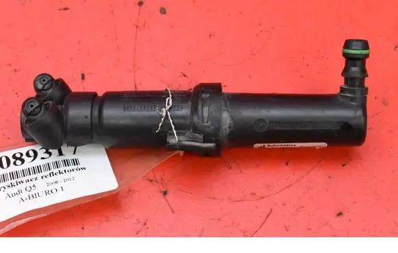 Audi Q5 SQ5 8R Windshield washer spray nozzle 8R0955101