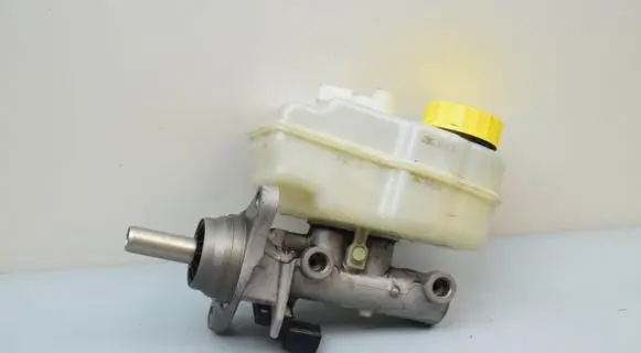 Skoda Fabia Mk3 (NJ) Brake fluid reservoir 6R0611301A