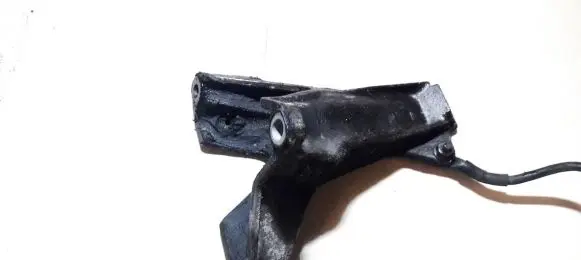 Volkswagen PASSAT B4 Engine mounting bracket