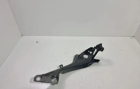 Audi A6 S6 C7 4G Fender mounting bracket 4G0821136A 4G0805816