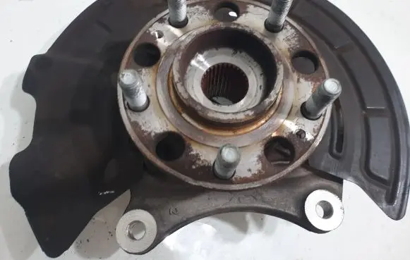 Hyundai Santa Fe Front wheel hub 51701S1100