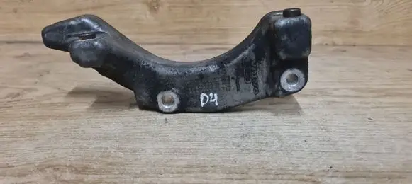 Volvo V70 Engine mounting bracket 31401464
