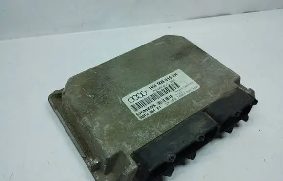 Audi A3 S3 8L Engine control unit/module 06A906019AH 5WP439401