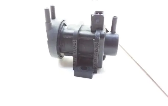 Opel Sintra Turbo solenoid valve 4715396 4522371