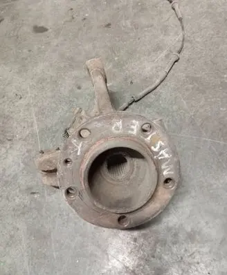 Renault Master II Front wheel hub spindle knuckle