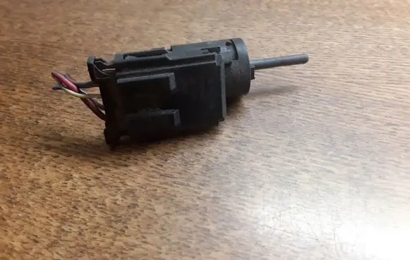 Volkswagen Golf IV Brake pedal sensor switch 1J0945511D 1J0945511