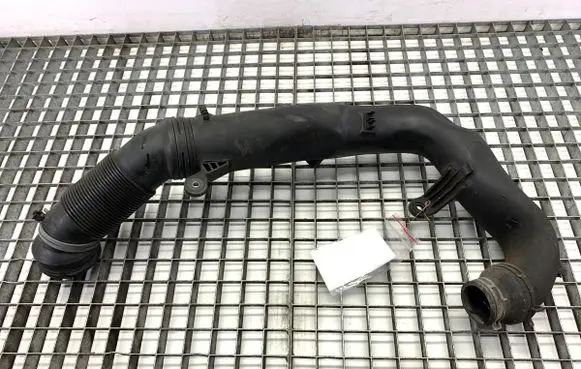 Volkswagen Touran I Air intake hose/pipe 1K0129654K