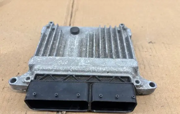 Mercedes-Benz C W204 Engine control unit/module A6461502572 28103531 A0054461740