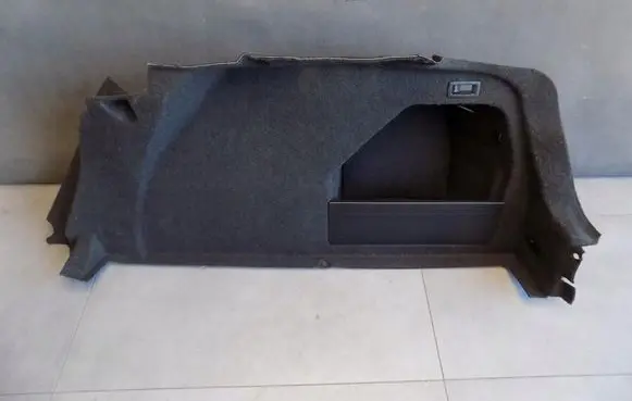 Trunk/boot side trim panel