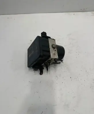Volkswagen Golf Plus ABS Pump 1K0907379K 00005305D0 10096003483