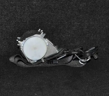 Opel Meriva B Rear seatbelt 13305706