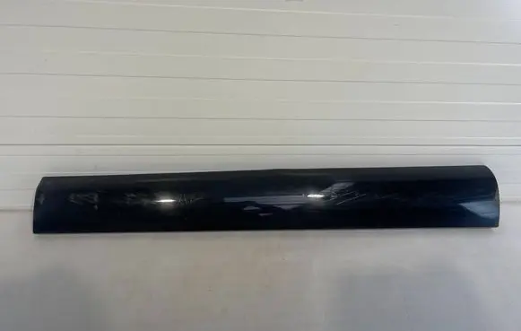 Land Rover Range Rover L460 Type LK Front door trim (molding) M8E221064AH