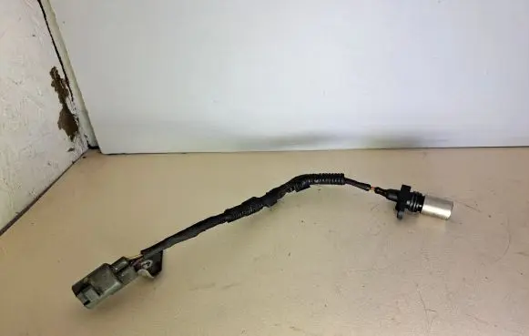 Toyota RAV 4 (XA30) Crankshaft position sensor 9091905069 0296001471