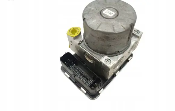 Audi A4 S4 B5 8D Master brake cylinder 5Q0614517DK