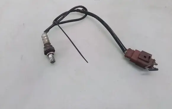 Volkswagen PASSAT B5.5 Lambda probe sensor