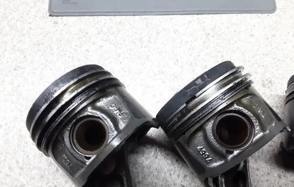 Renault Megane III Piston 