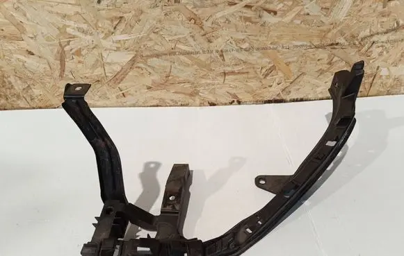 Honda Civic IX Headlight/headlamp mounting bracket