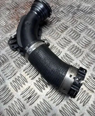 Land Rover Discovery Sport Intercooler hose/pipe GJ326C780