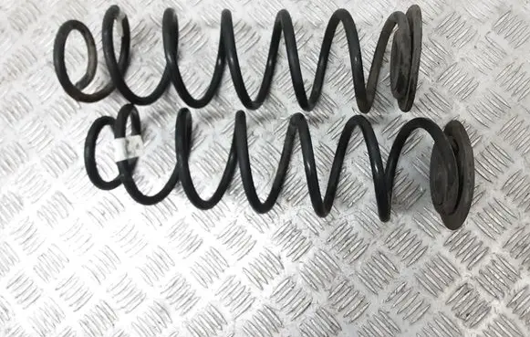 Seat Leon (5F) Rear coil spring 5Q0511121