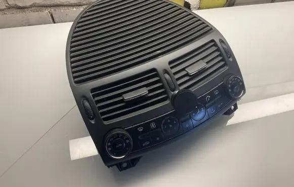 Mercedes-Benz E W211 Climate control unit 2118300385 00112003 A2118300385