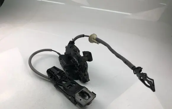 Skoda Fabia Mk3 (NJ) Coupe door lock (next to the handle) 5TB837015