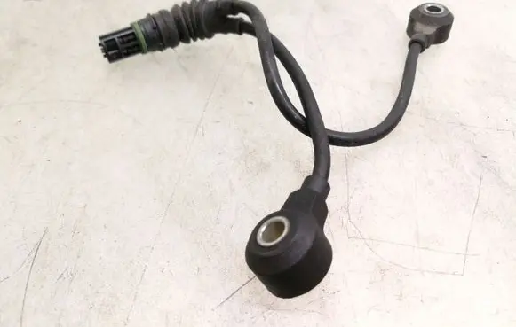 BMW 1 E81 E87 Detonation knock sensor 7568422