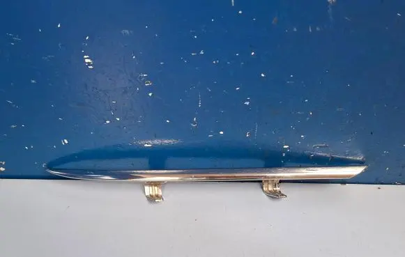 Under headlight/headlamp trim