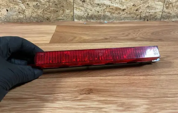 Ford Mondeo Mk III Third/center stoplight 1S7113A613AE