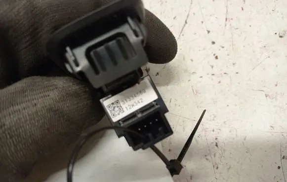 Volvo V40 Electric window control switch 31334569