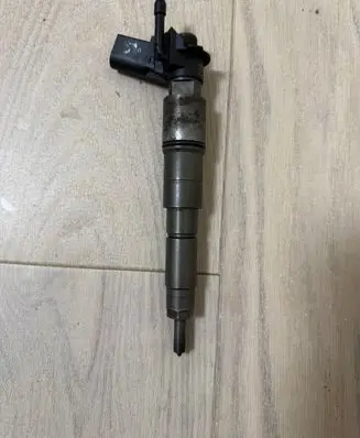 Fuel injector