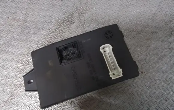 Renault Thalia I Comfort/convenience module 8200103749