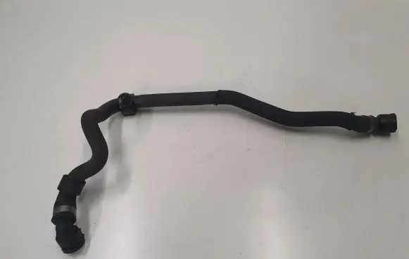 BMW 5 F10 F11 Engine coolant pipe/hose 8513604
