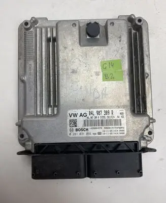 Volkswagen Golf VII Engine control unit/module 04L907309R