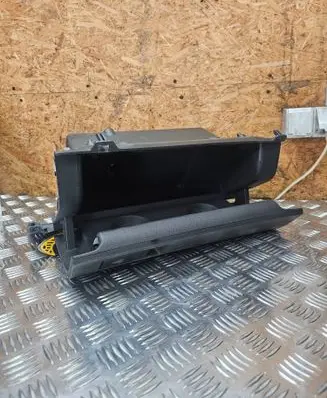 Volkswagen Touran I Glove box 1T1857101A