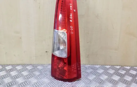 Volvo V70 Rear/tail lights 30643331 160986R