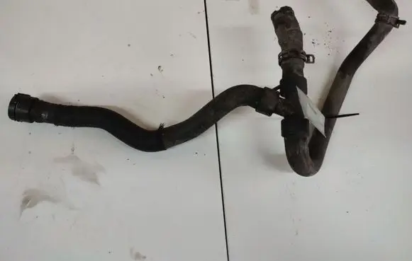 Ford Mondeo MK IV Engine coolant pipe/hose 